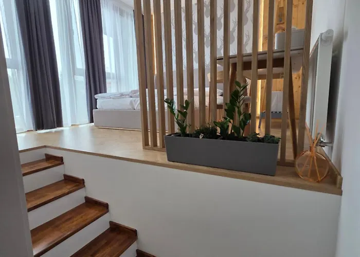 Tatryline-center * Tatranska Lomnica